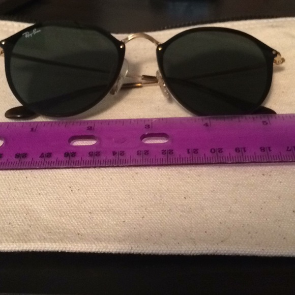 Round Ray Bans - Picture 2 of 4